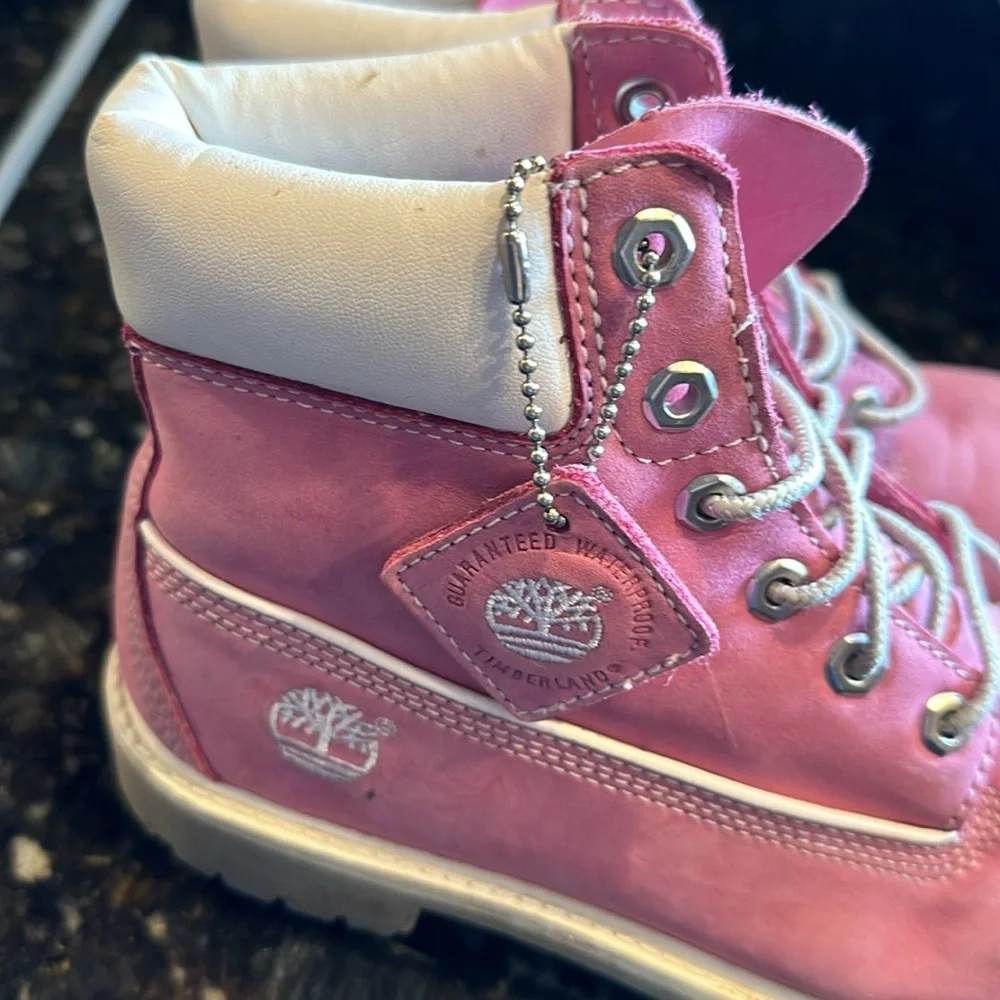 Pink girls timberland boots